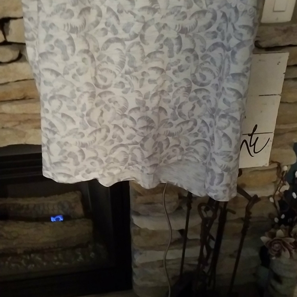 Blouse - Picture 3 of 4